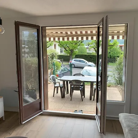 Agreable T2 En Rez De Jardin A 2 Pas Du Plan D'Eau Apartment Embrun Exterior photo
